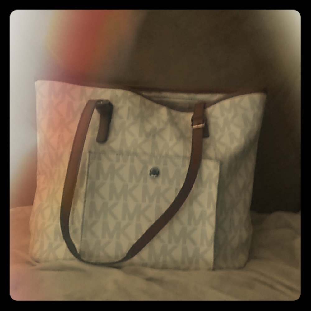 MK purse